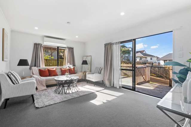 1/87 Athena Drive Totara Vale_3