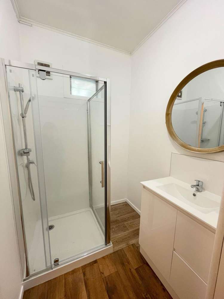 190 Boord Crescent Kumeu_8