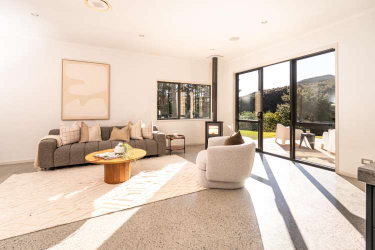 150 Makara Road Makara_4