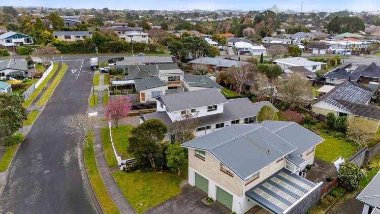 7 Rennell Street Frankleigh Park_35