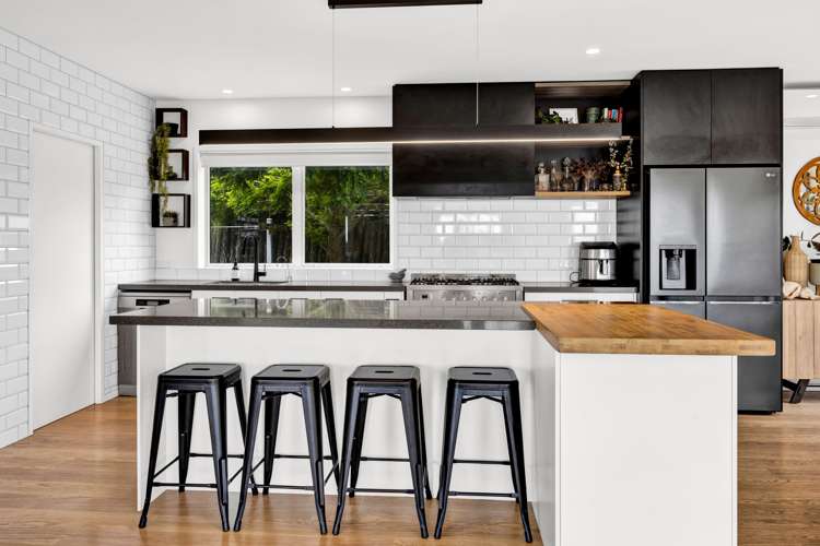 17 Links Drive Waiwhakaiho_2