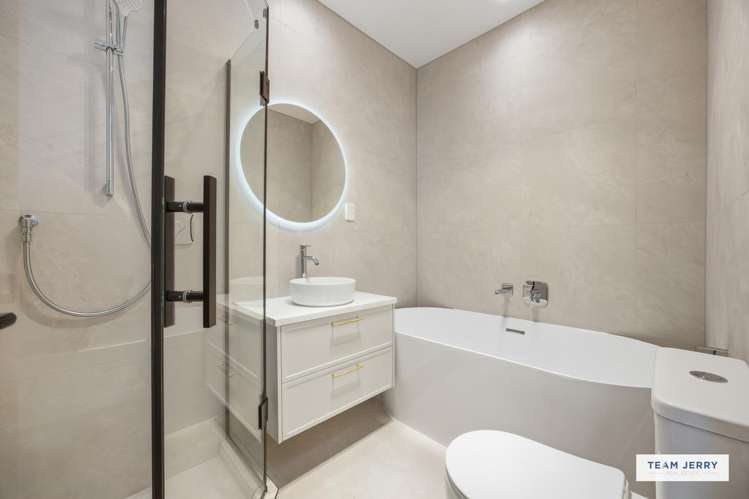 14 Tuwai Crescent Opaheke_17