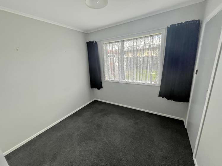 42 Cobham Crescent 11139_5