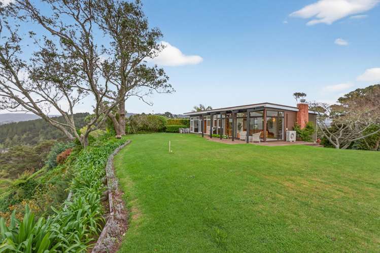 11 and 13 Puketaha Road Swanson_7