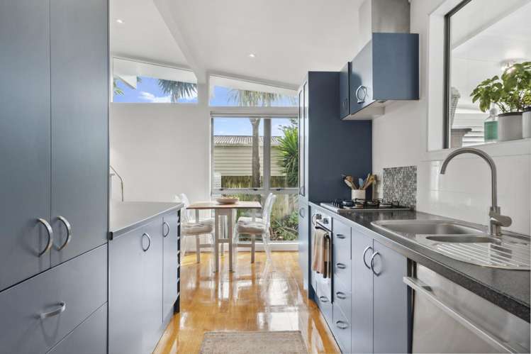 90 Crawford Avenue Mangere Bridge_12