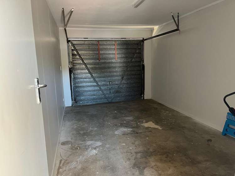 3/10 Phoenix Place Papatoetoe_12