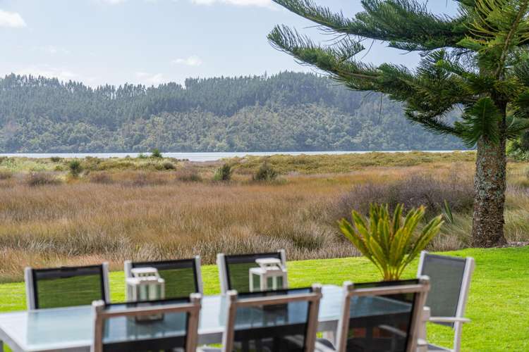 141 Everitt Crescent Whangamatā_3