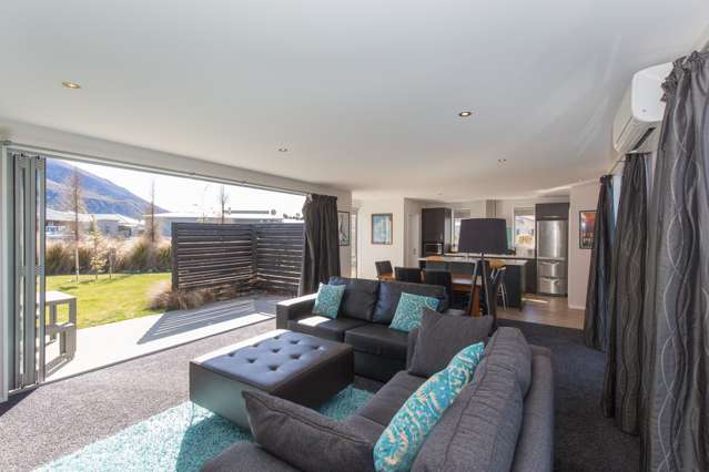 16 Bell Street Lake Hawea_3