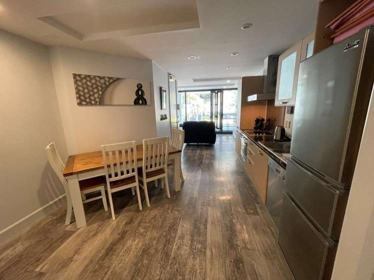 2/12 Adams Avenue 11229_2