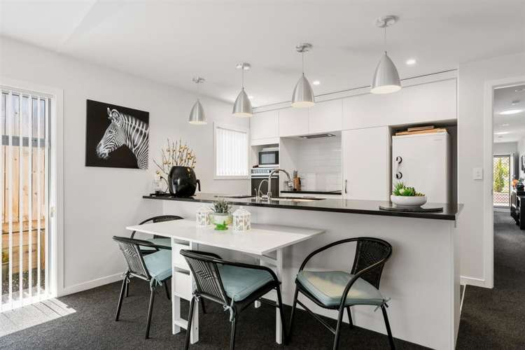 25 Hastings Road Pyes Pa_4