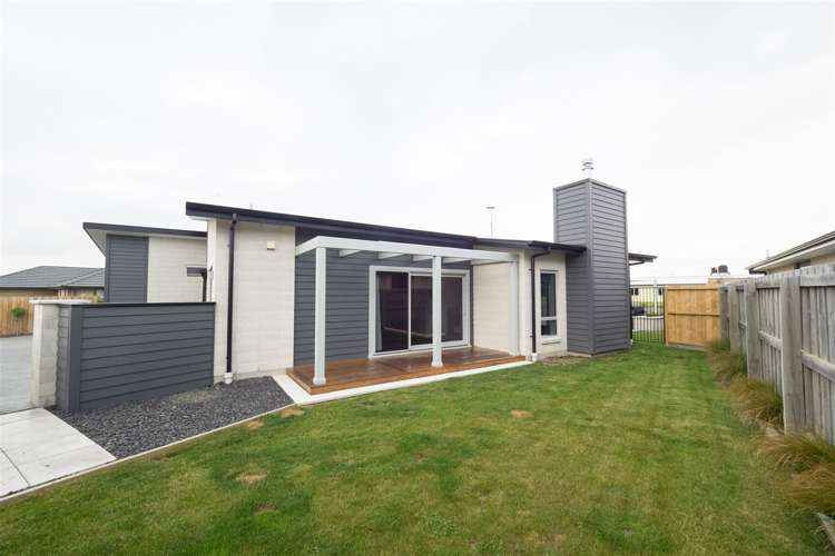 8c Goldrich Grove Netherby_17