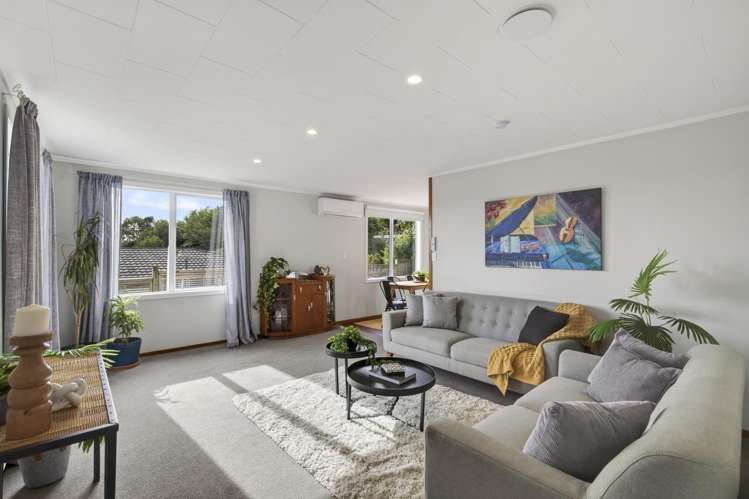 69 Oranga Street Westown_14