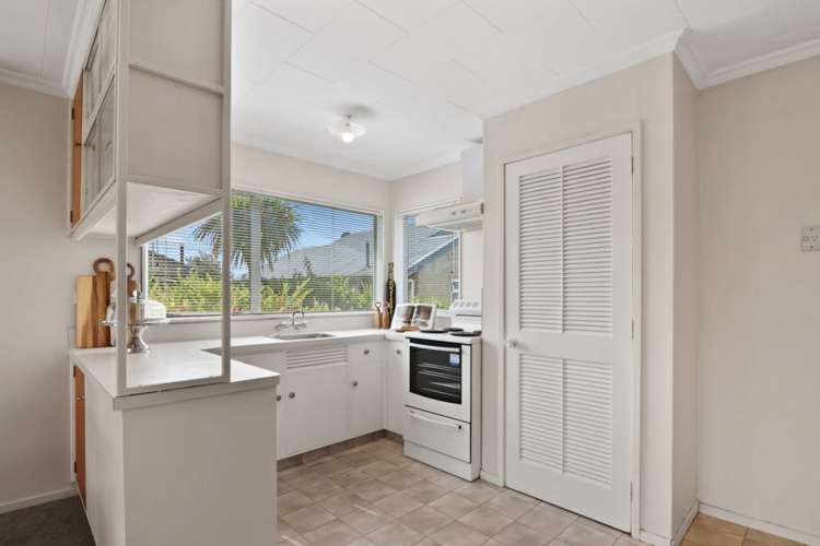 6 Louisson Avenue Stoke_4