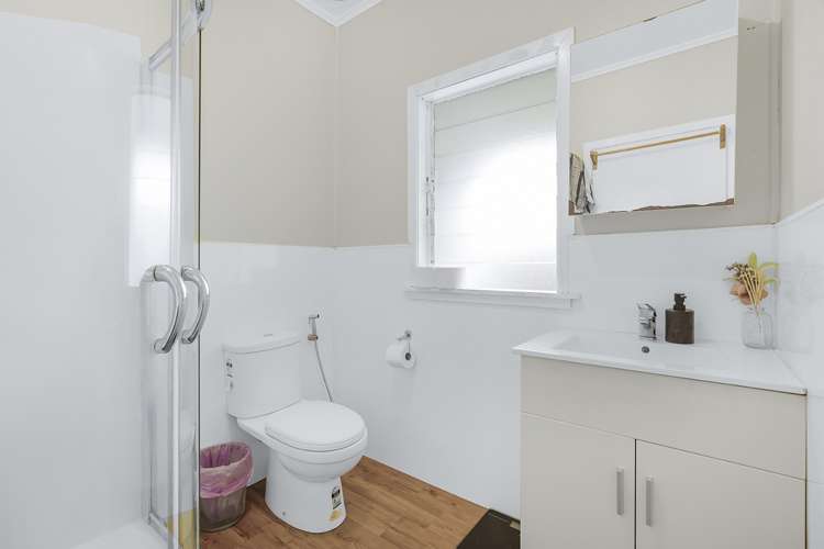 5 Sefton Crescent Chartwell_11