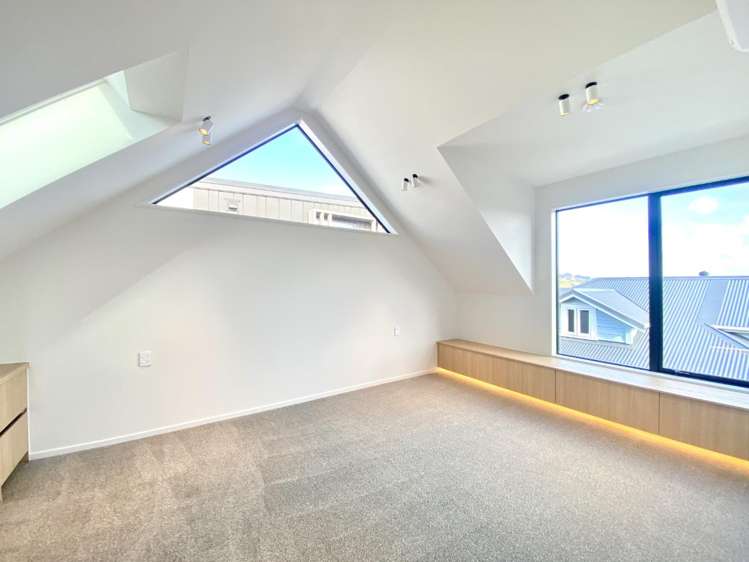 12B Tenterden Ave 1728_10