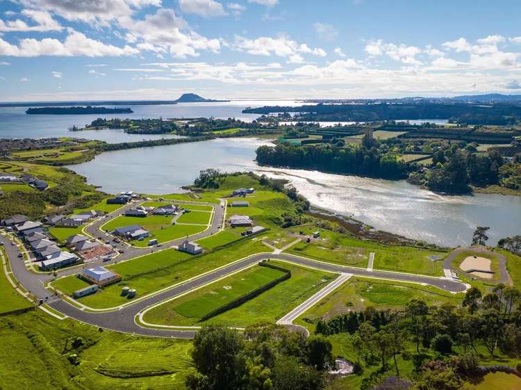 188 Triplefin Avenue Te Awanui Waters_4