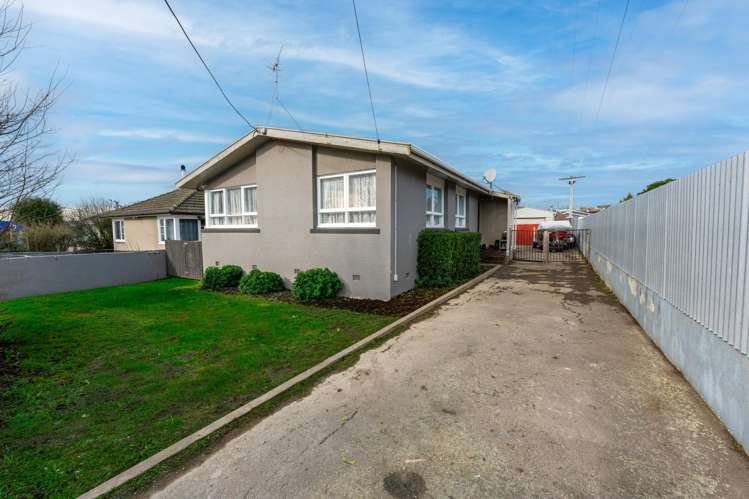 12 Grants Road Marchwiel_0