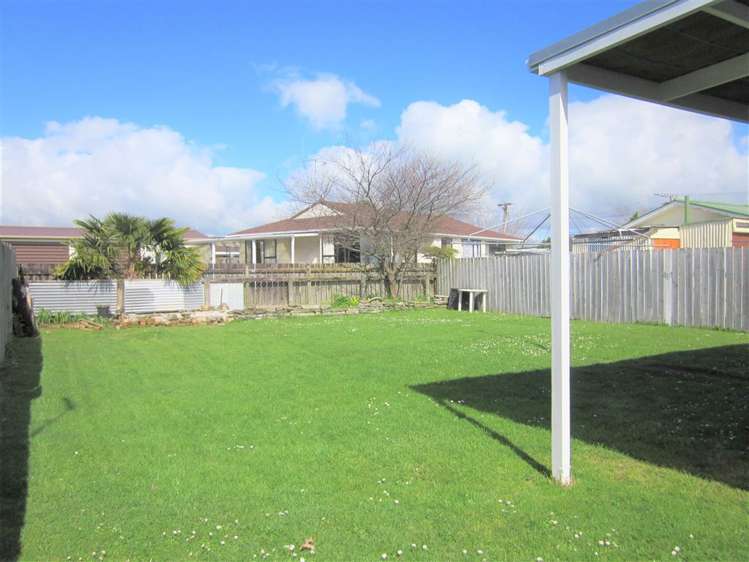 25 Station Road Paeroa_14
