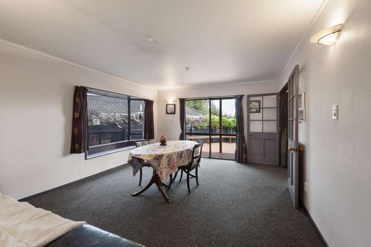20 Springdale Grove Fitzherbert_9