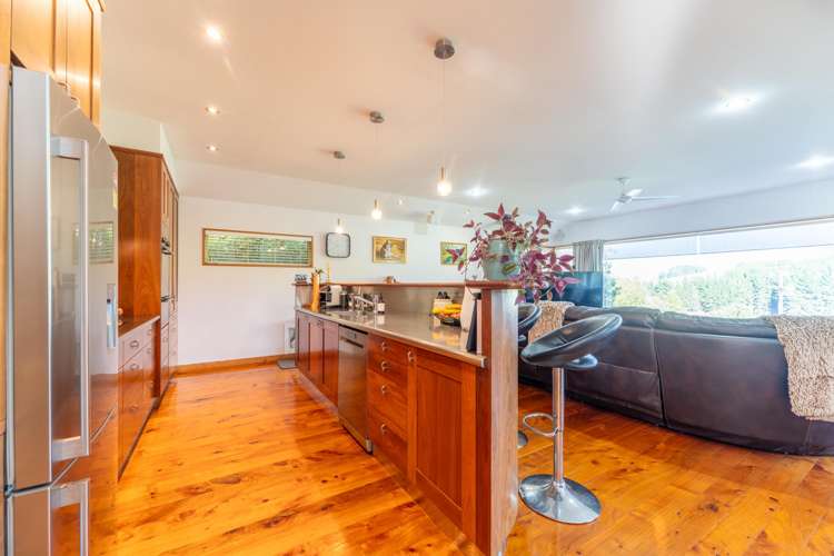 151 Downs Road_4