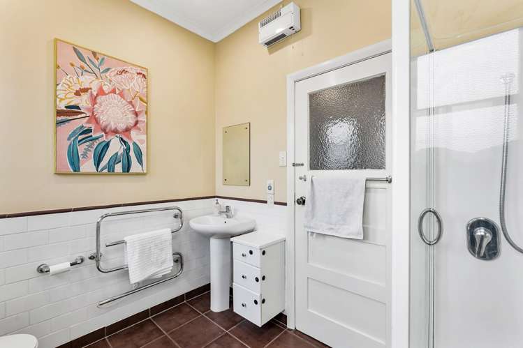 235 Georges Drive Napier South_17