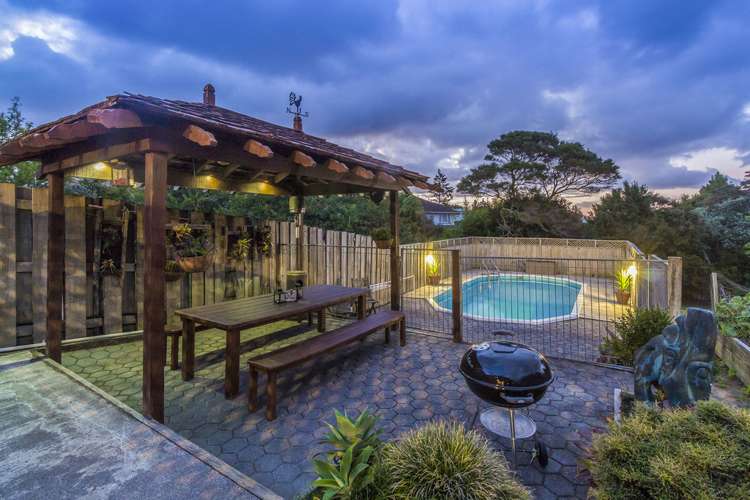 87 Golf Road New Lynn_16