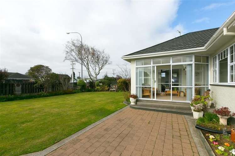 229 Glover Road Hawera_8