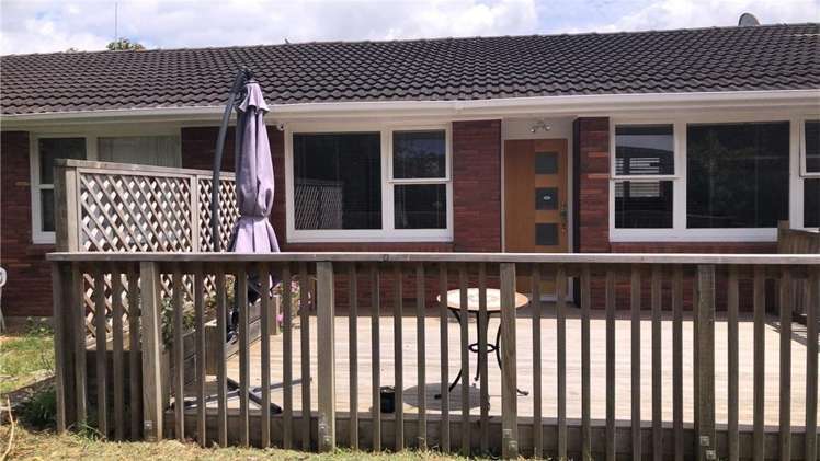 2/7 Amaru Road One Tree Hill_7