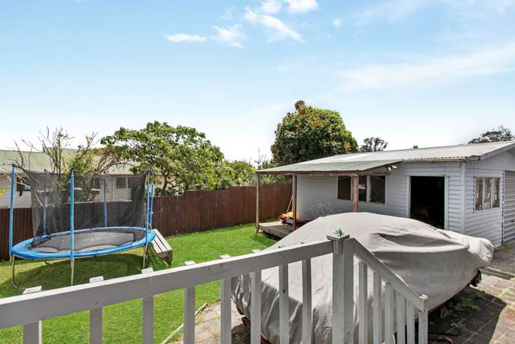 7 Moncrieff Avenue Clendon Park_15