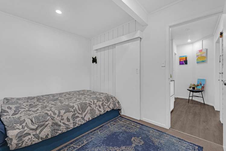 3/24 Commodore Drive Lynfield_8