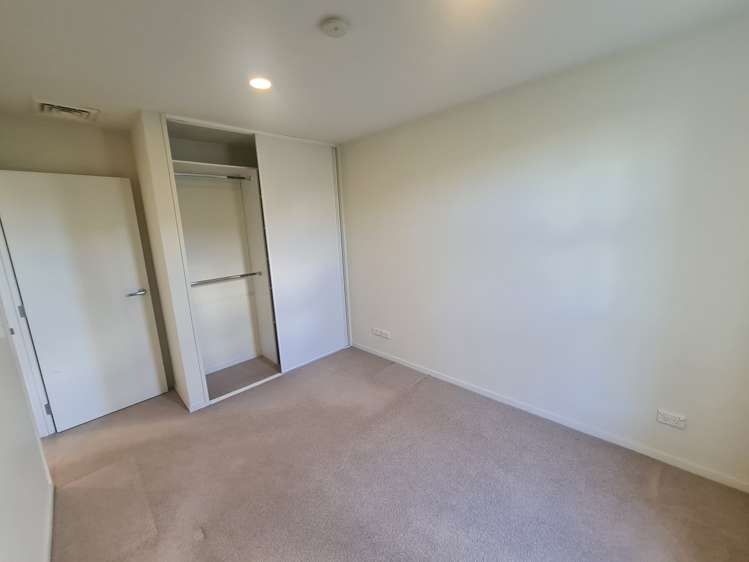 12 Aranui Road Mount Wellington_1