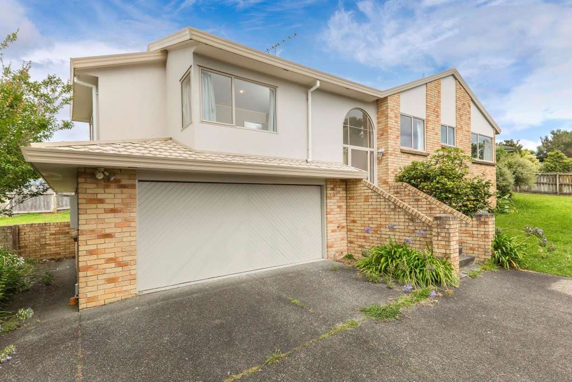 35 Goldfinch Rise Unsworth Heights_0