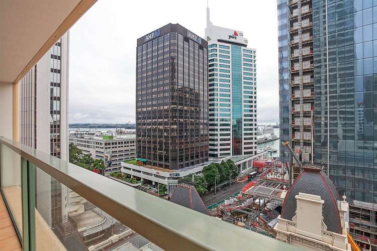 906/8 Albert Street City Centre_19