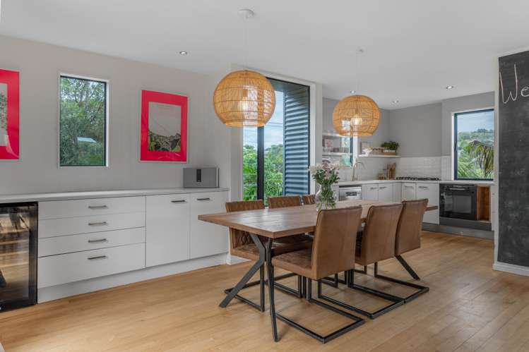 2 Te Makiri Road Onetangi_20