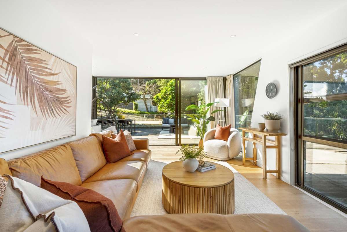 42C Island Bay Road_1