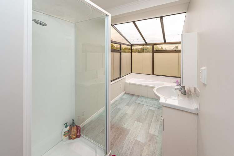 24 Selwyn Crescent College Estate_15