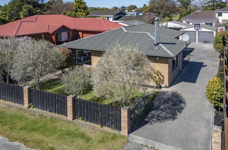 5 Somerset Place Woodend_3