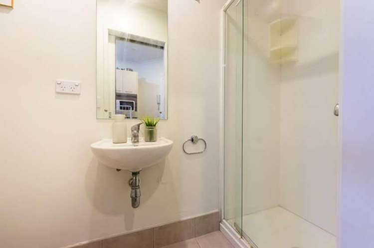 211/47 Wakefield Street City Centre_6