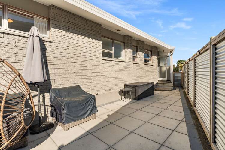 9 Sylvania Drive Matua_14