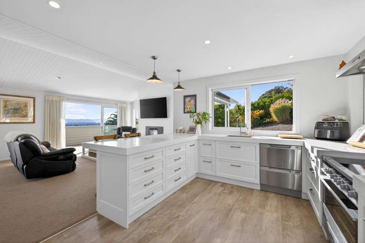24 Hillplough Heights Richmond_6