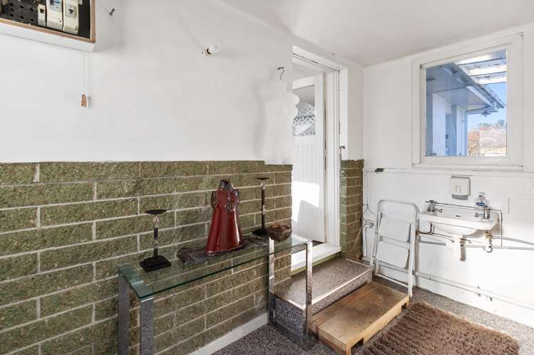 53 Elizabeth Street Cave_25