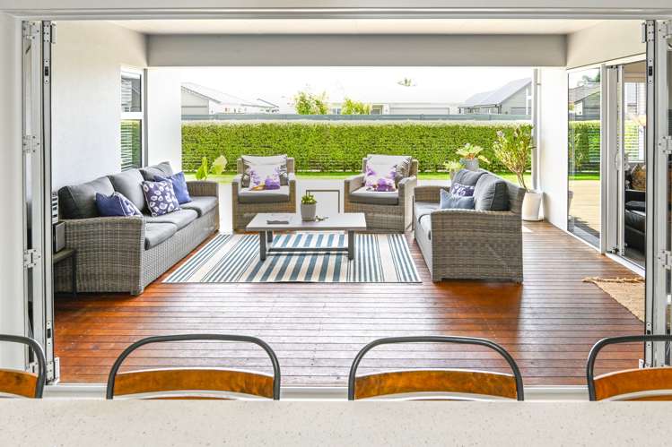 4 Young Place Taradale_11