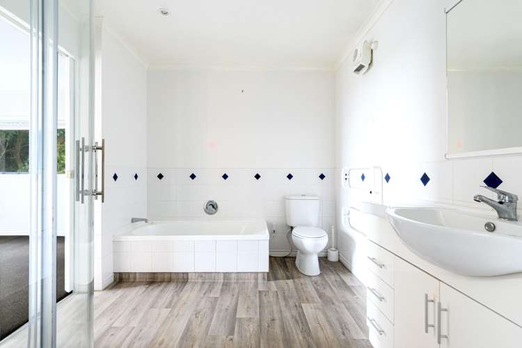 14b Portland Street Welcome Bay_12