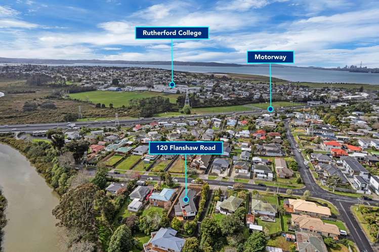 120 Flanshaw Road Te Atatu South_26