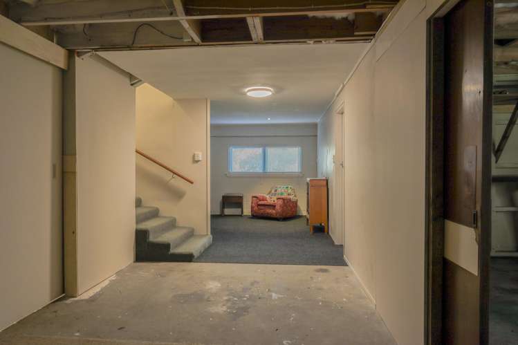 32 Domett Esplanade Cobden_40