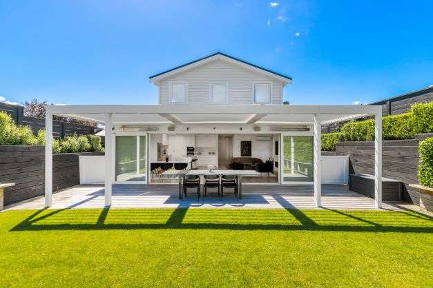 10 Richard Street in Westmere, Auckland