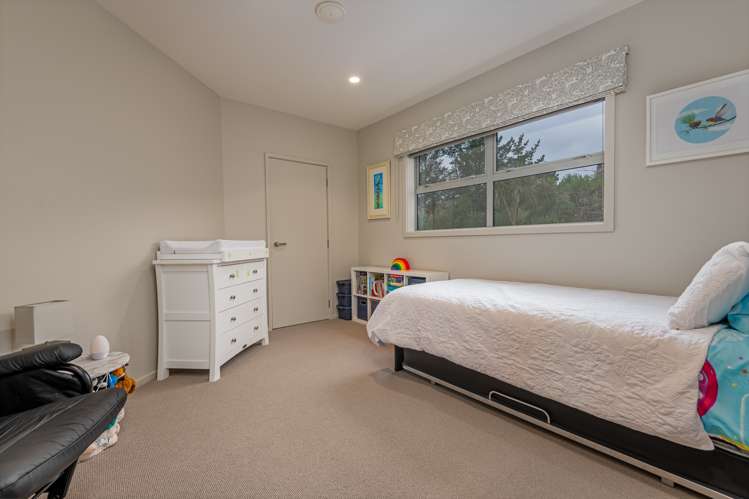 252 Polson Hill Drive Aokautere_11