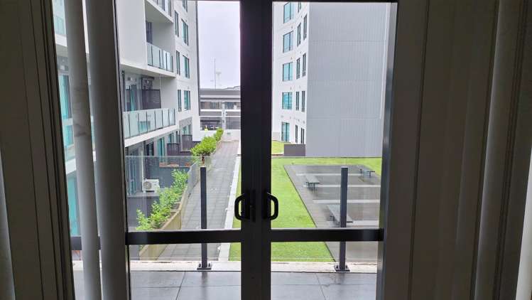 503/2 Dockside Lane Auckland Central_5