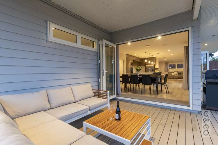 59 Queen Street Riverhead_10