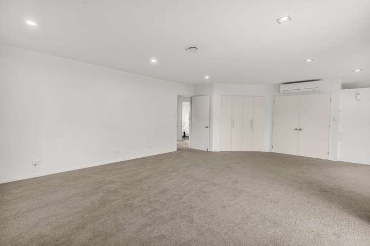 8 Parkdale Close Allenton_11